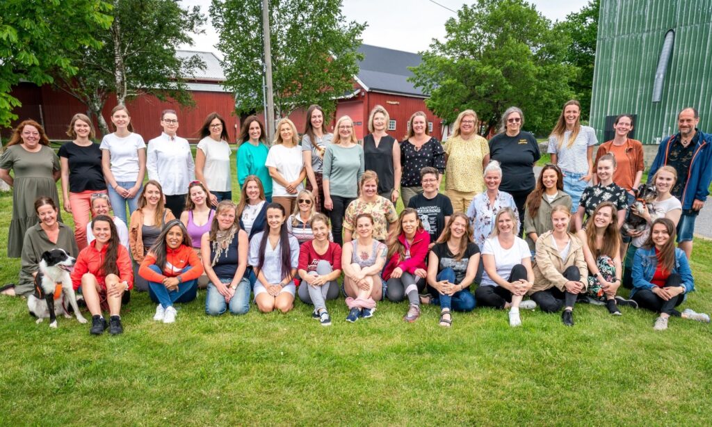 Students of International Dog Trainer School